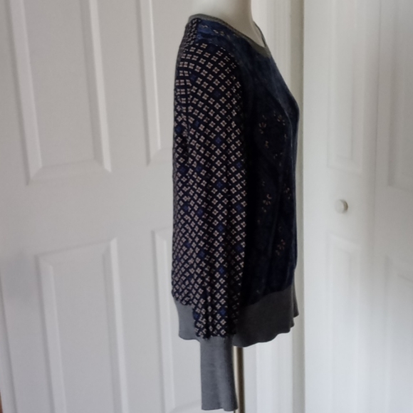 Yest designer blue patterned sweater size 10 - Picture 3 of 8